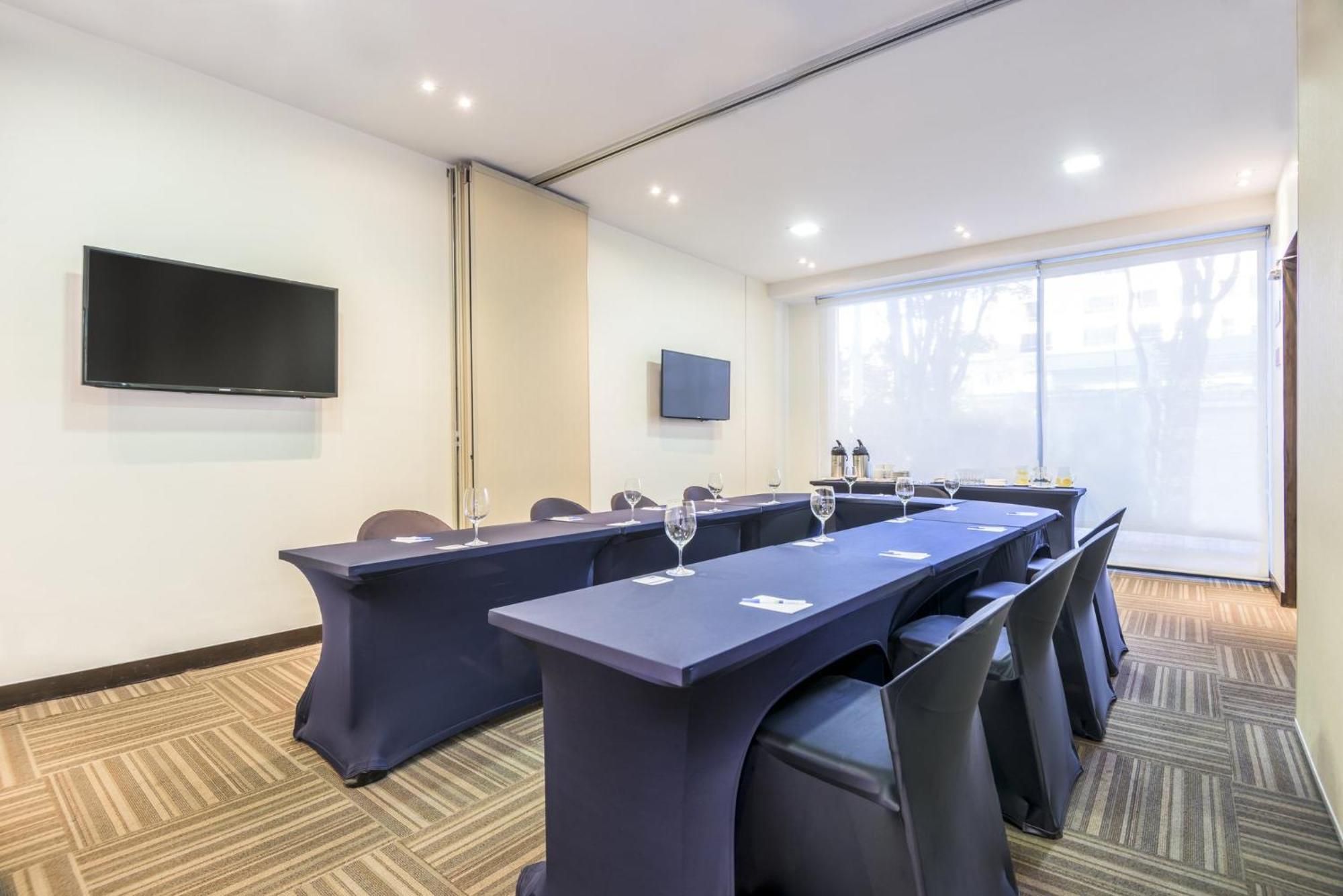 Holiday Inn Express Bogota - Parque La 93 By Ihg Εξωτερικό φωτογραφία